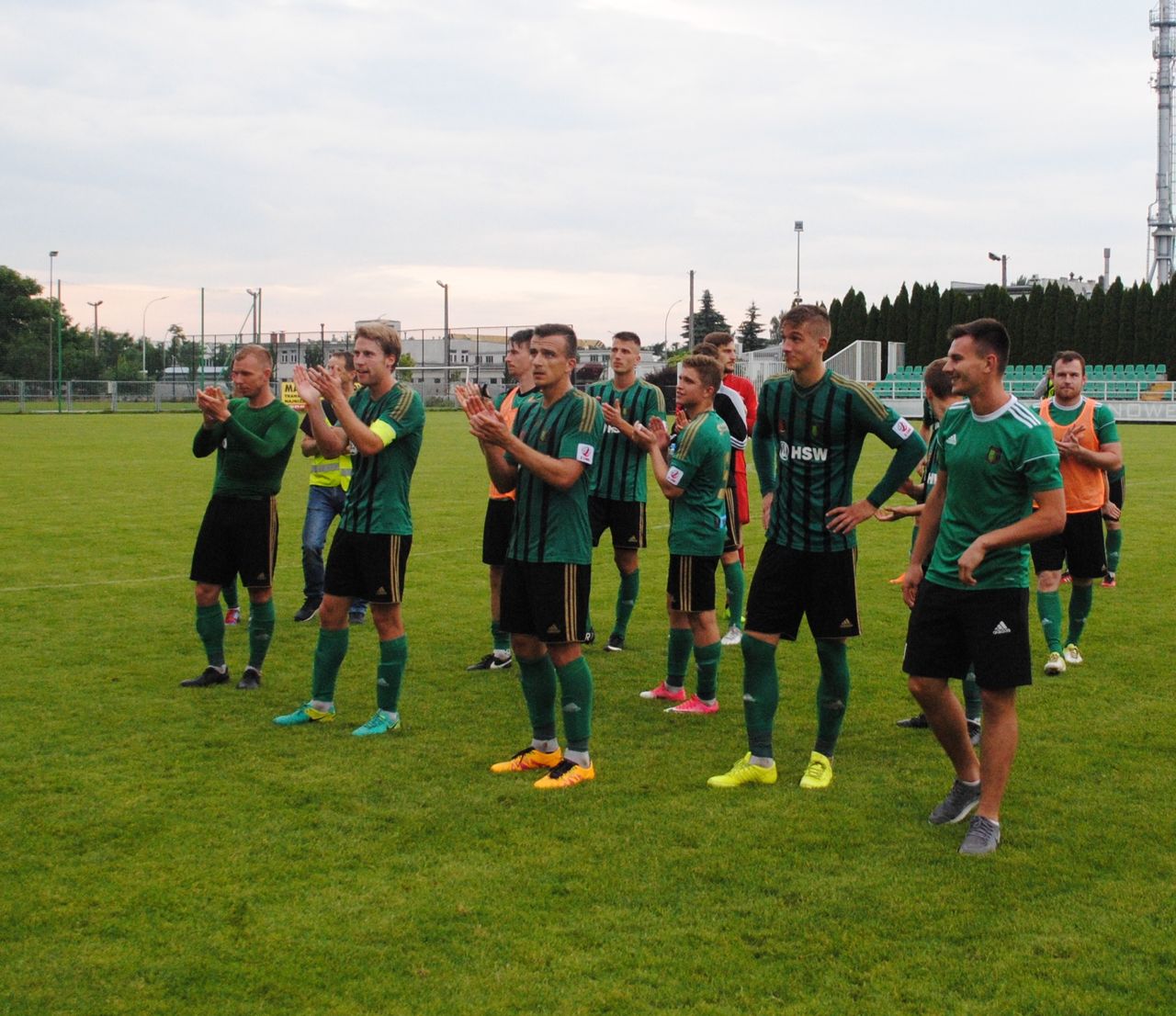 Stal Stalowa Wola i GKS Jastrzębie wskoczyli nad kreski