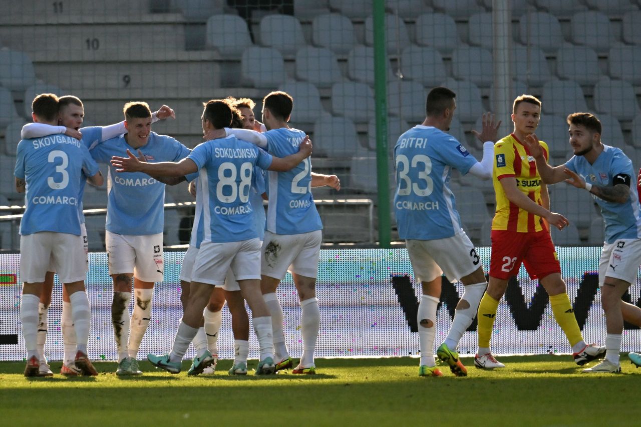 Korona Kielce Pogoń Szczecin typy i kursy 17 03 2024 Walka o