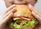 8 zaskakujących skutków ubocznych, które powoduje fast food