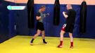 Kick-boxing: obrona przed kopnięciami