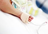 Opole: chirurdzy uratowali życie niemowlęcia z rozległymi obrażeniami krocza