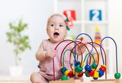 Zabawki edukacyjne dla niemowlaka - redakcja poleca