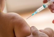 W kieleckim szpitalu na sepsę zmarła nastolatka. Lekarze mówią, że to efekt nieszczepienia