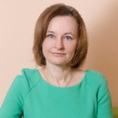 Dr Anna Brinken