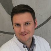 Dr n. med. Maciej Pastuszczak