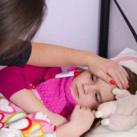 Ważny Temat - Jak żywić dziecko podczas choroby i gorączki?
