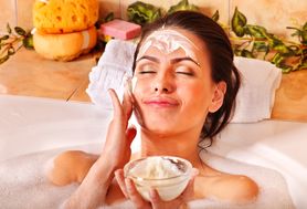 Wykonaj peeling w domu i ciesz się piękną skórą