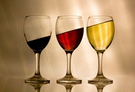Co wspólnego ma tajemniczy skrót z alkoholem w ciąży?