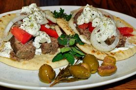 Pita, hummus, falafel - spróbuj kuchni arabskiej!