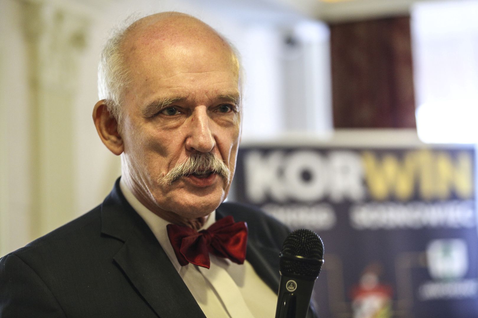 Janusz Korwin Mikke jechał bez uprawnień Polityk zabrał głos ws prawa