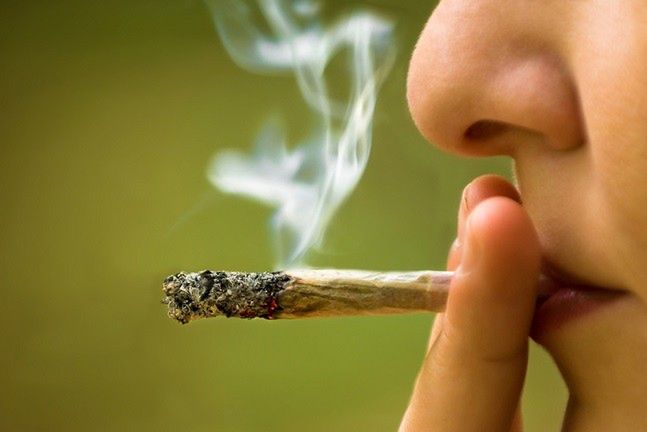 Palenie marihuany może obniżać IQ i pogarszać pamięć