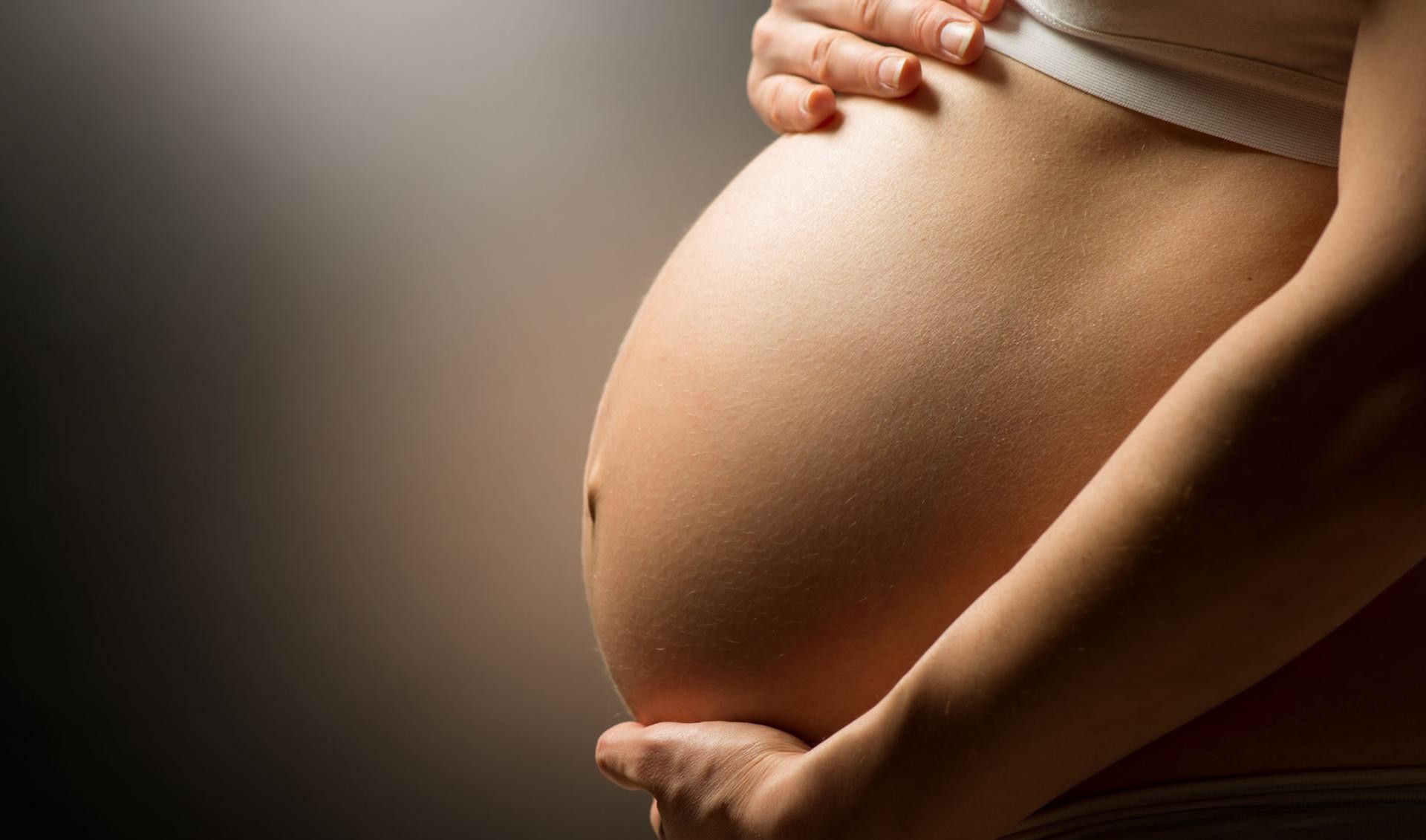 Istnieją dwa rodzaje zaśniadu groniastego: częściowy i całkowity