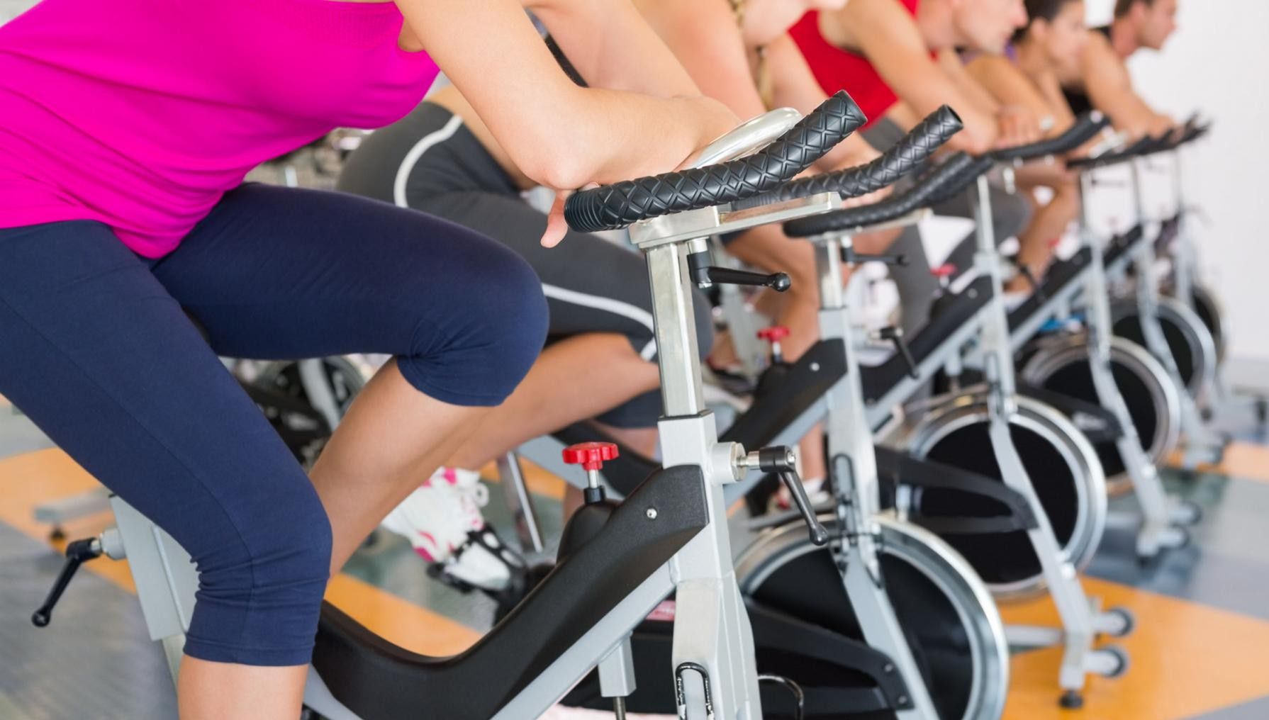 Spinning to ćwiczenia dla osób, którym zależy np.na redukcji zbędnej tkanki tłuszczowej