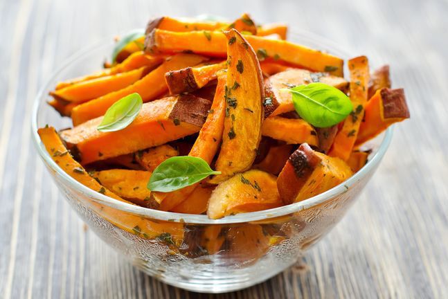 Frytki warzywne, nawet jeżeli przyrządzone są ze zdrowych produktów, mogą negatywnie wpłynąć na wagę