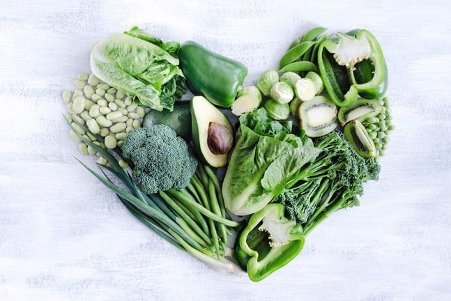Obniżenie poziomu cholesterolu i ciśnienia krwi u wegetarian sprawiają, że o wiele rzadziej niż mięsożercy narażeni są oni na problemy z sercem