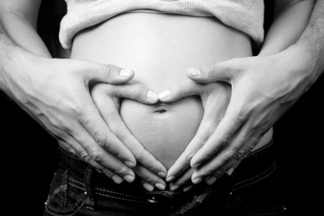 17 tydzień ciąży jest momentem, w którym dziecko zaczyna wykształcać odruch chwytny