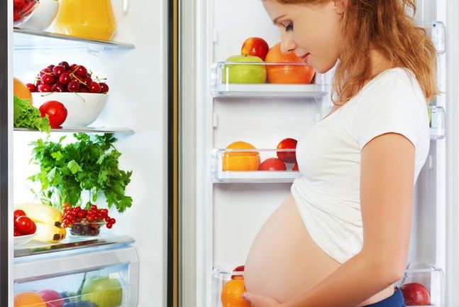 Zbilansowana dieta ciężarnej ma wielkie znaczenie dla przebiegu ciąży i rozwoju płodu