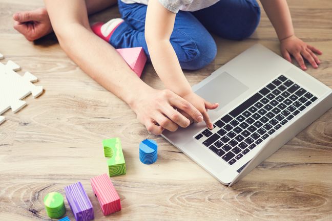 Co rodzic może zrobić, aby czas spędzony z tabletem czy smartfonem był dla dziecka korzystny, a nie stracony?