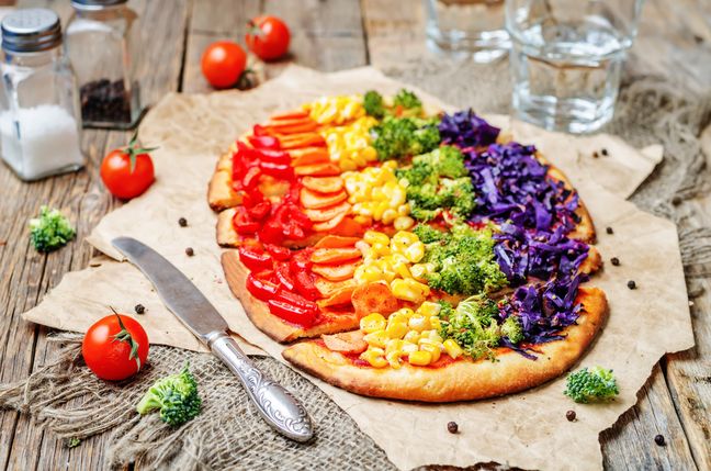Szybki przepis na tęczową pizzę