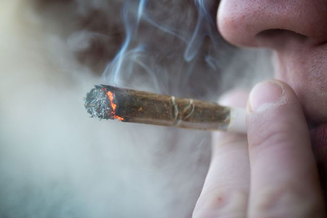 Medyczna marihuana jest już zalegalizowana w 10 miejscach, jednak nie ma to wpływu na większe spożywanie jej przez dzieci i młodzież