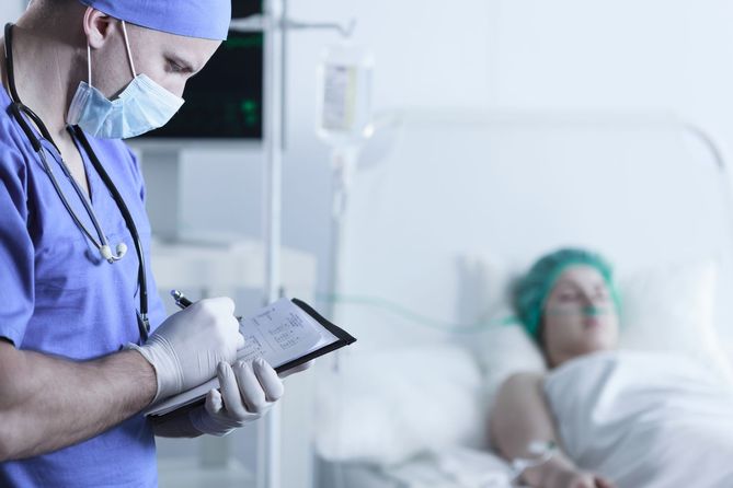 Jest bardzo możliwe, że osoby chore na raka lub z chorobami autoimmunologicznymi po operacjach mają wyższe ryzyko zachorowania na zespół Guillain-Barré