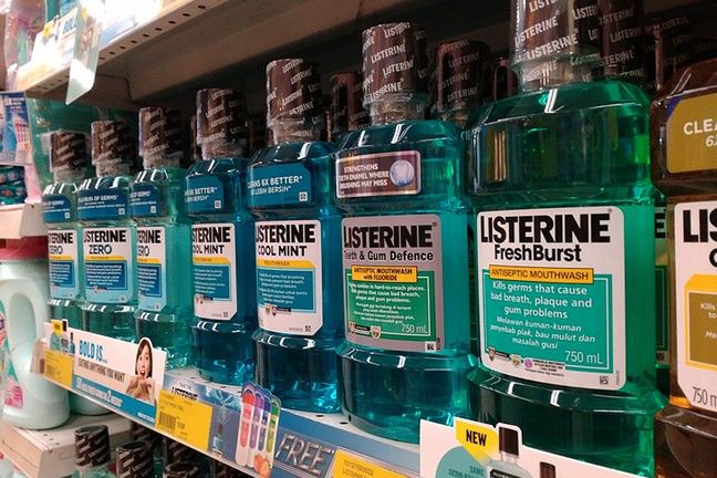 Listerine może niedługo zastąpić antybiotyki w leczeniu rzeżączki