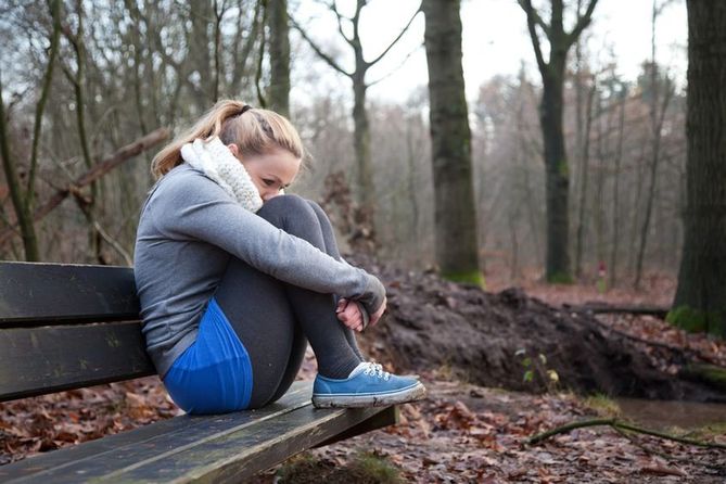 Zespół stresu pourazowego często dotyka osoby, które słyszały o przykrym doświadczeniu, w których nie brały udziału