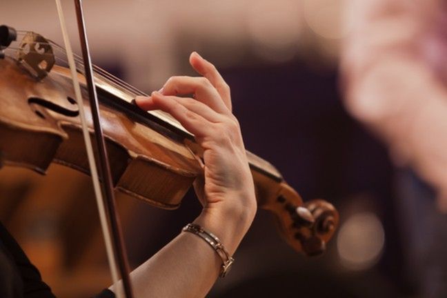 Nauka gry na instrumentach może pomóc osobom z opóźnionym czasem reakcji
