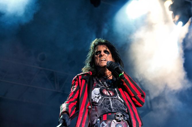 Alice Cooper opowiedział o swoich problemach z uzależnieniami