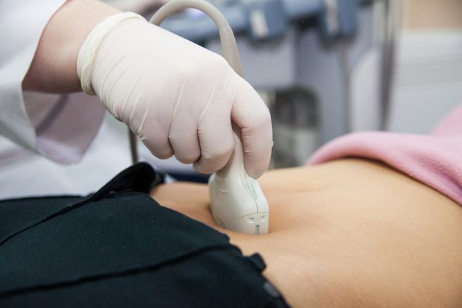 USG pozwala na zdiagnozowanie torbieli jajników