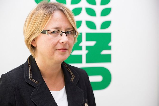 - Producenci mają zakaz dodawania cukru do soków - mówi dr Katarzyna Stoś.