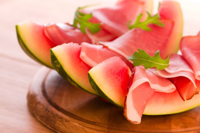 Połączenie smaku słonej szynki prosciutto i słodkiego arbuza daje wyjątkowy, orzeźwiający smak