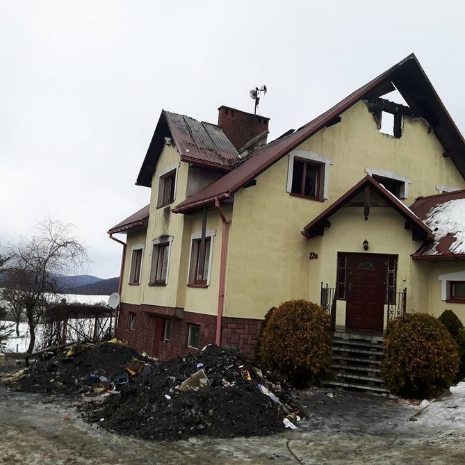 Dom w Olchowcu nie nadaje się w tym stanie do zamieszkania