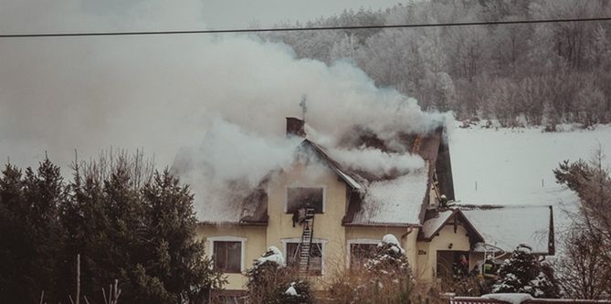 Państwo Pałkowie na święta zostali bez dachu nad głową