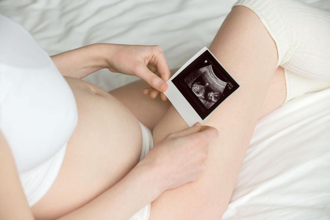USG połówkowe pozwala na szczegółową analizę anatomii dziecka pod kątem wad wrodzonych