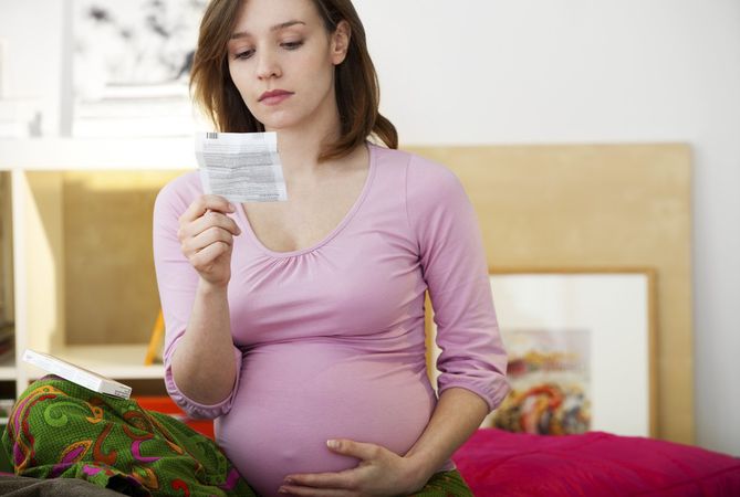 Kobiety w ciąży przyjmujące kwas foliowy rzadziej rodzą dzieci obarczone ryzykiem nadciśnienia