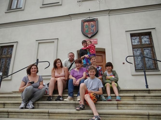 Pani Katarzyna i jej mąż są obecnie rodzicami zastępczymi dla pięciorga dzieci