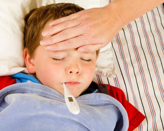 Temperaturę u dzieci można mierzyć w różnych miejscach ciała