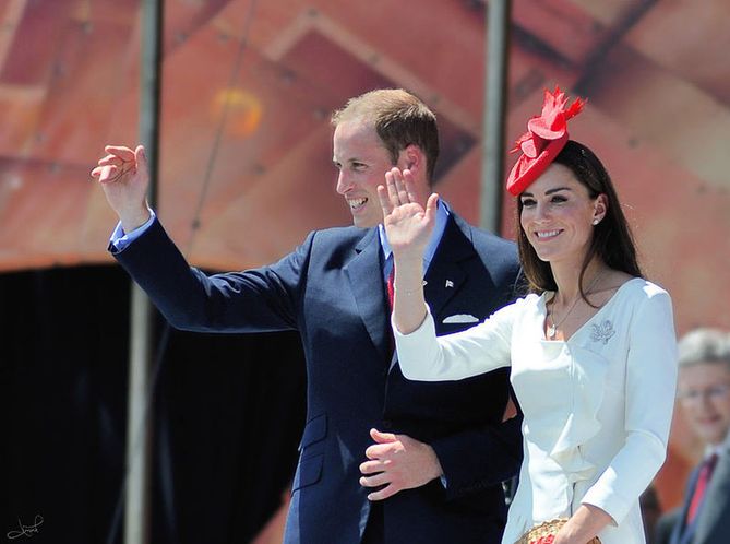Księżna Kate słynie z klasycznych, bardzo gustownych stylizacji