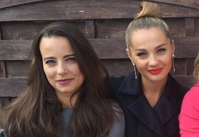 Anna Mucha i Małgorzata Socha na planie nowego filmu Pozują jeszcze z