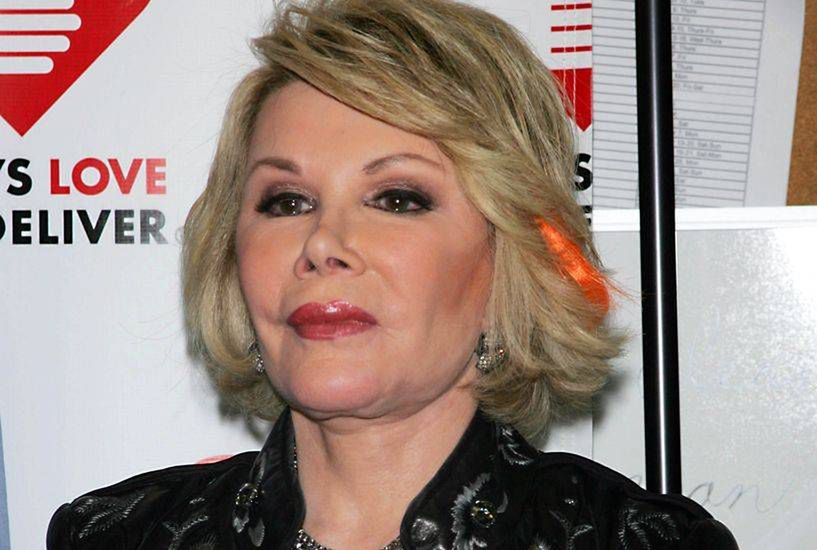 Wyprowadzili trumnę Joan Rivers Rodzina żegna wielką gwiazdę wideo