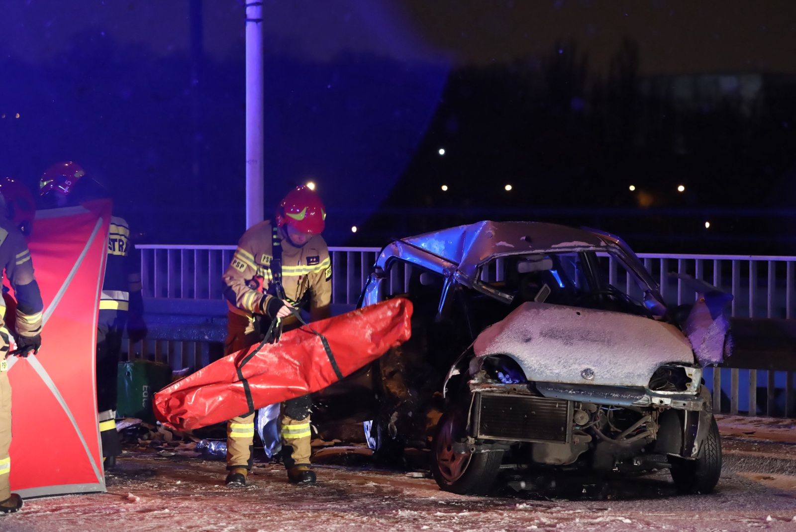 Koszmarny wypadek w Warszawie Zginął dostawca jedzenia WP Wiadomości