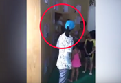 Rodzice zamknęli dziecko w szafce. Nie chcieli opiekować się nim na basenie (WIDEO)