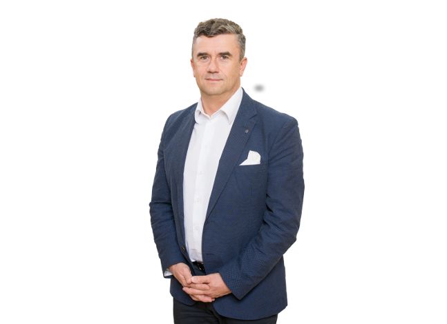 Dr n. med. Jacek Walawski / Żagiel Med