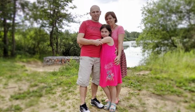 Marek Bagiński wraz z rodziną / https://www.siepomaga.pl/marekbaginski