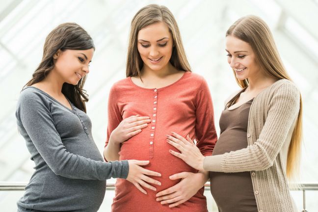 Zanim dotknie się brzuch ciężarnej, należy zapytać kobietę o zgodę