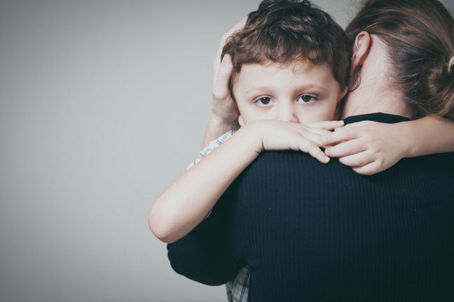 Kilkulatek żyjący w rodzinie przemocowej ma trudności z określaniem swoich uczuć i emocji