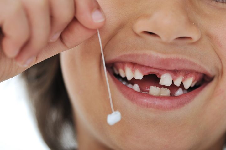 Wróżka zębuszka pomoże dziecku przejść przez okres wypadania zębów mlecznych