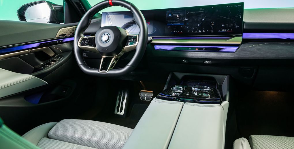 BMW i5