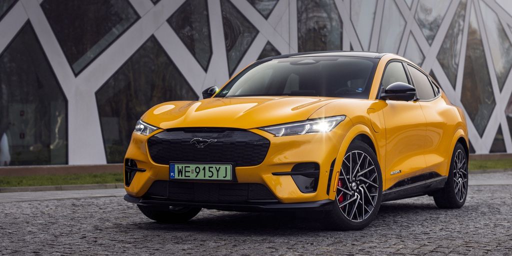 Nowy Ford Mustang MachE, czyli zmiany przygotowane na 2023 rok Go